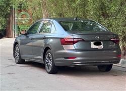 ڤۆڵکسواگن جێتا